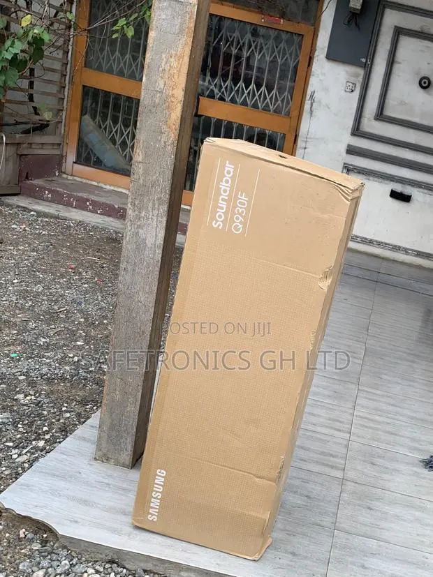 Classic 2025 Q930f Q-Series Samsung Dolby Atmos 9.1.4ch Soundbar · Photo 1