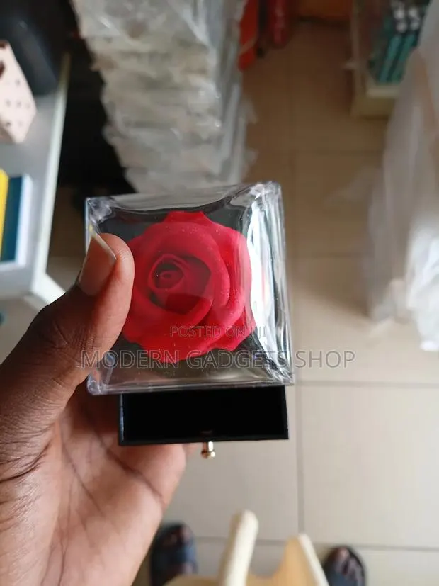 Elegant Luxury Ring Box for Sale 💍🌹 · Photo 2