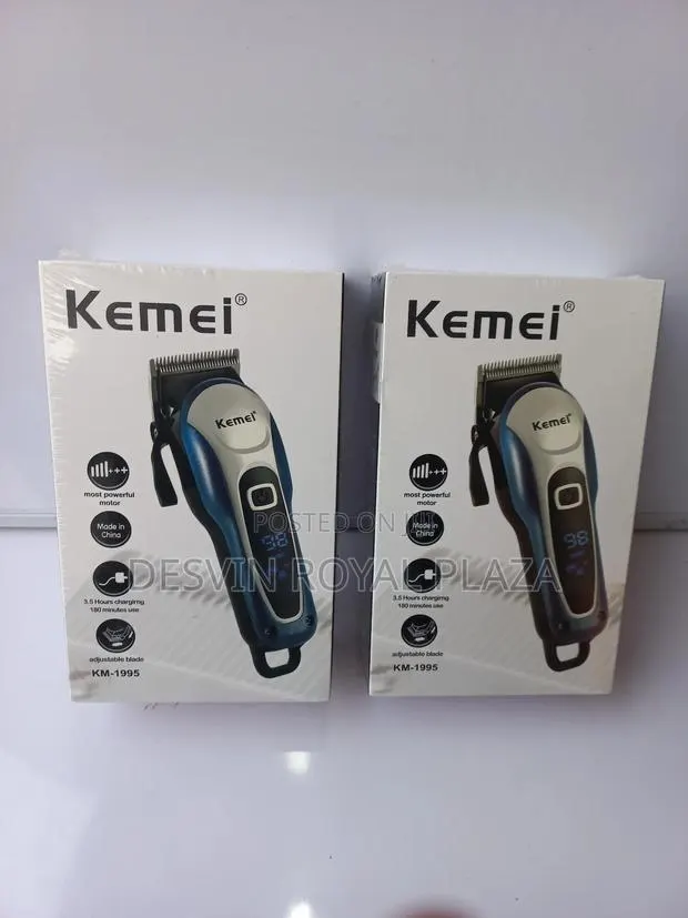 Kemei Professional Hair Clipper and Shaver · Photo 1