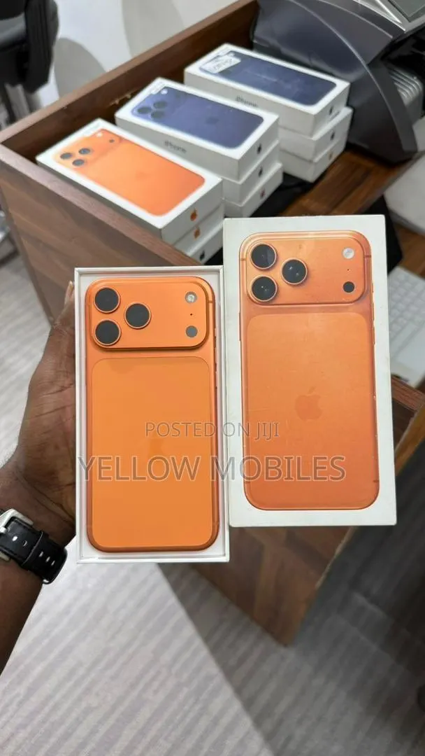 New Apple iPhone 17 Pro 256 GB Silver · Photo 1