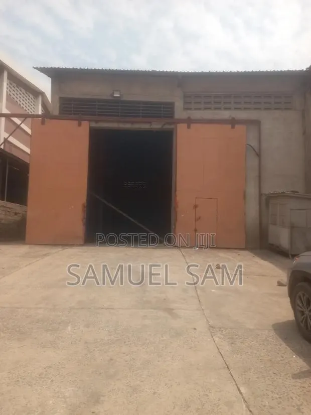 600 SQM of Warehouse for Rent at Tema. · Photo 1
