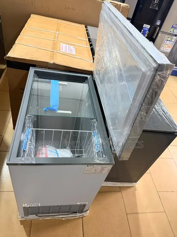 200 LTS Pearl Chest Freezer · Photo 1