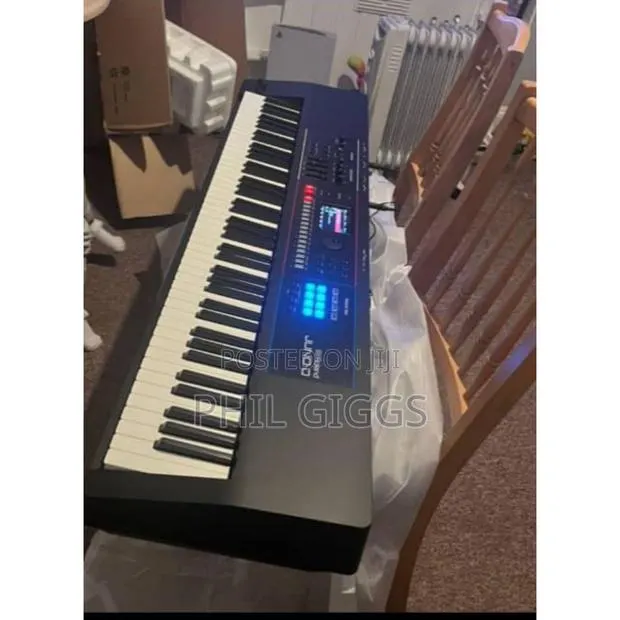 Roland Juno D8 · Photo 1