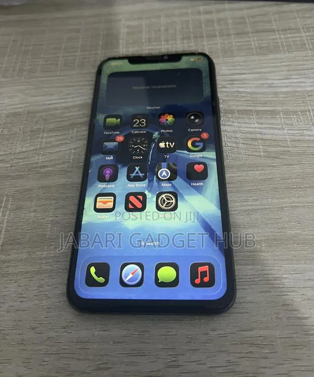 Apple iPhone 11 Pro Max 256 GB Gray · Photo 1