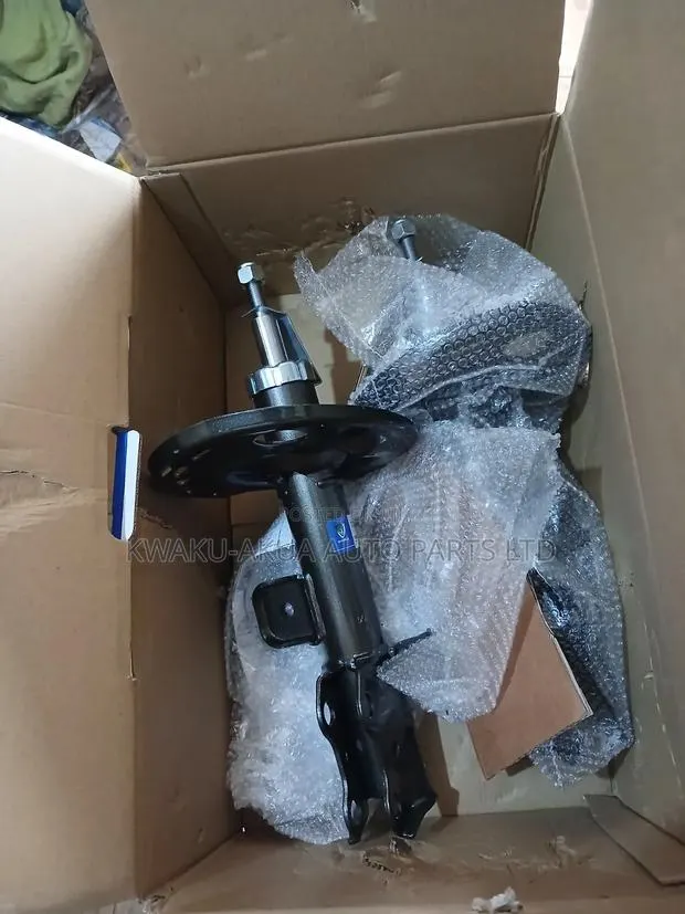 Toyota Rav4 2009-2012 Front Shocks Shield Type · Photo 1