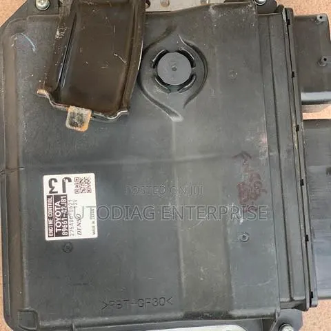 Toyota RAV4 Engine Control Module · Photo 1