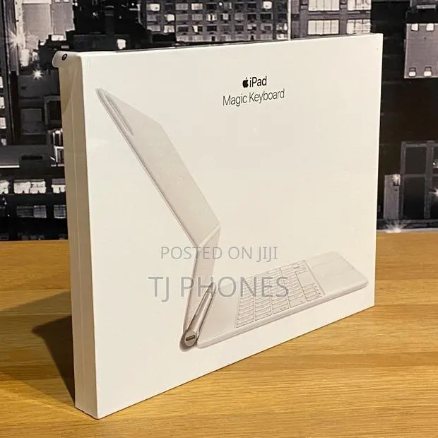iPad Air Magic Keyboard 13-Inch · Photo 1