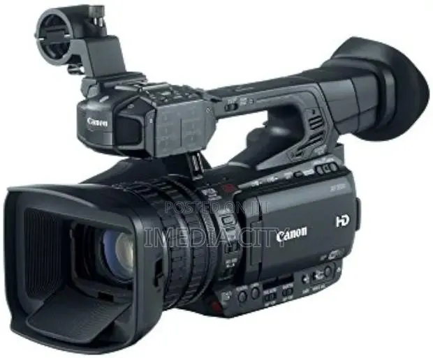 Canon Xf105 Video Camera · Photo 1