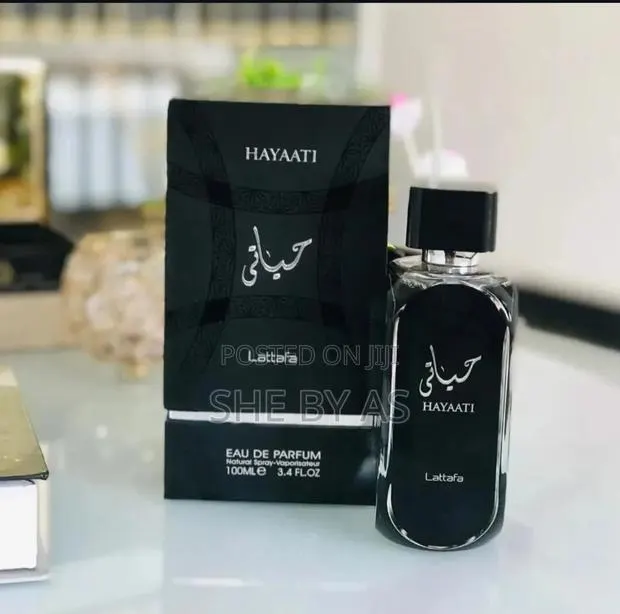 Lattafa Hayaati Black · Photo 1