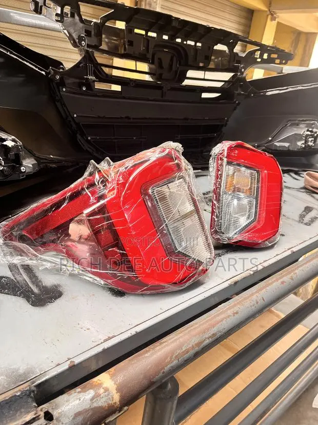Ford Explorer 2022-2024 Real Taillight 2020, 2021, 2021, 2022, 2023 · Photo 1
