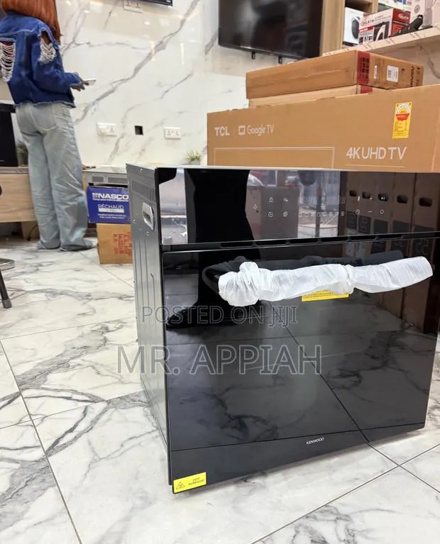 Affordable Kenwood Built in Electric and Gas Oven. · Photo 1