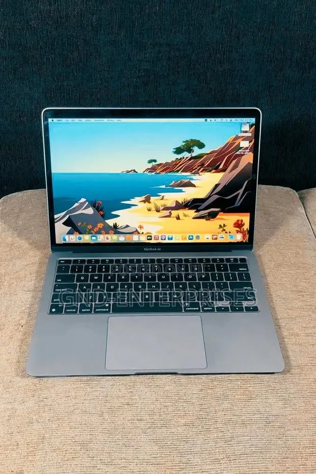 Laptop Apple MacBook 12GB Apple M3 Max SSD 1T · Photo 1
