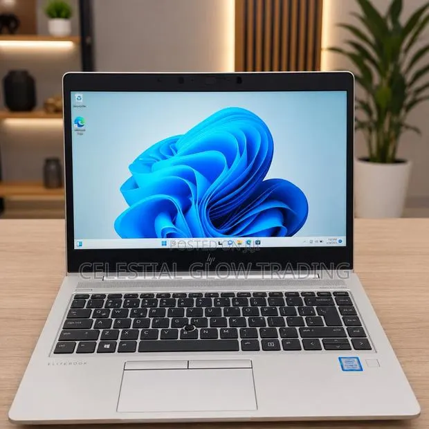 Laptop HP EliteBook 840 G5 8GB Intel Core i7 SSD 256GB · Photo 1