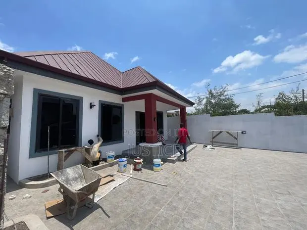 3bdrm House in Oyarifa, Ghana Flag for sale · Photo 1