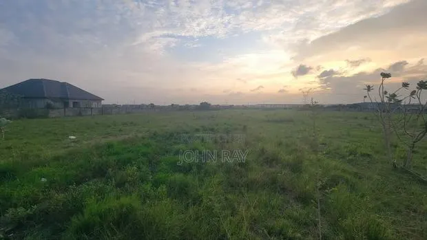 8 Acres Residential Land for Sale · Photo 1