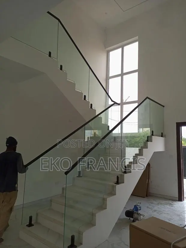 Staircase Glass Systerm · Photo 1