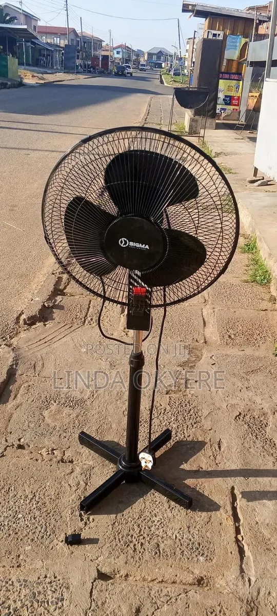 New Sigma 16 Inches Stand Fun · Photo 1