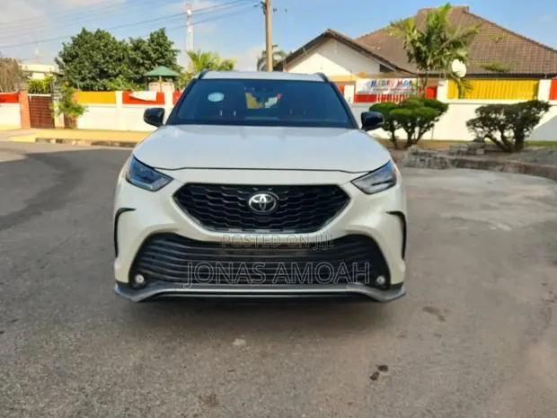Toyota Highlander XSE 2021 White · Photo 1