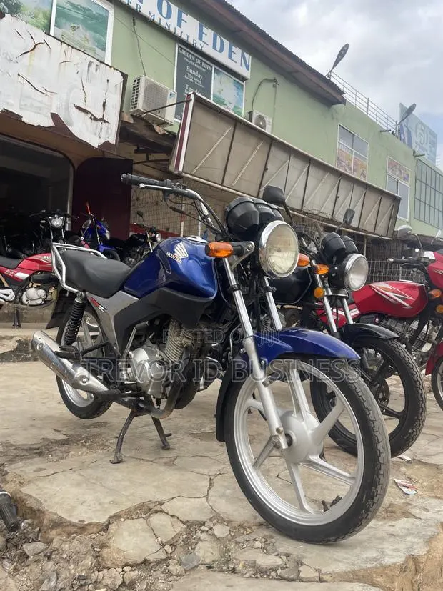 Honda 2012 Blue · Photo 1