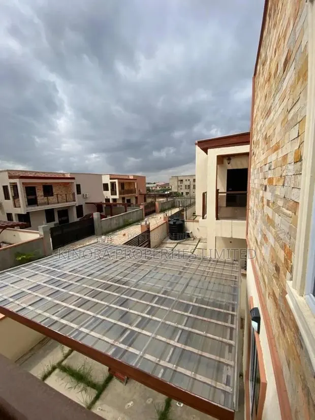 3bdrm Duplex in Achimota, The Mall for rent · Photo 1