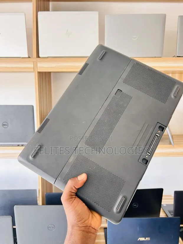 Laptop Dell Precision 7510 16GB Intel Core i7 SSD 256GB · Photo 1