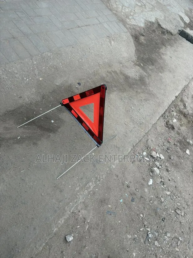 Original Car Warning Triangle · Photo 1