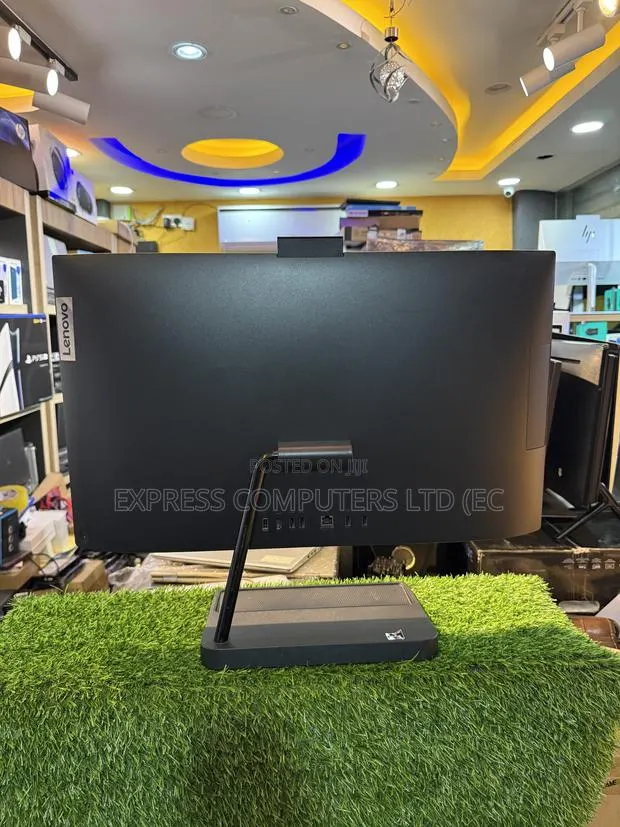 Desktop Computer Lenovo ideacentre AIO Y910 16GB AMD Ryzen 7 SSD 512GB · Photo 1