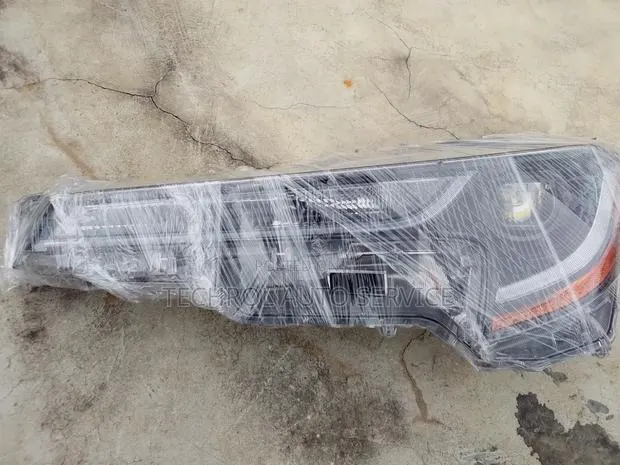 2021,2022 Toyota Corolla Headlight