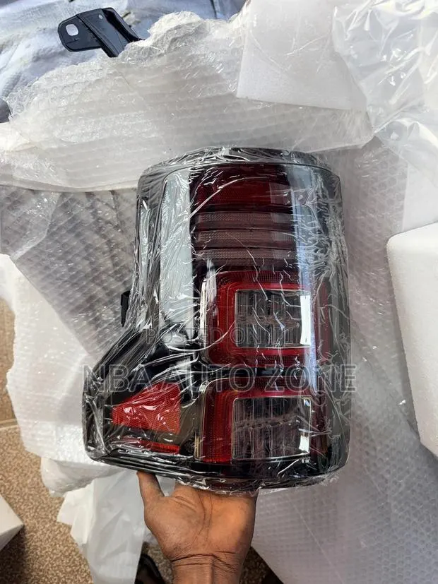Ford F-150 2016-2020 Spec Tail Light Pair Smoked Type · Photo 1