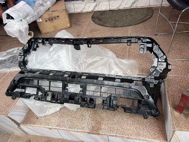 2022,2023,2024,2025 Grille for Toyota Tacoma · Photo 1