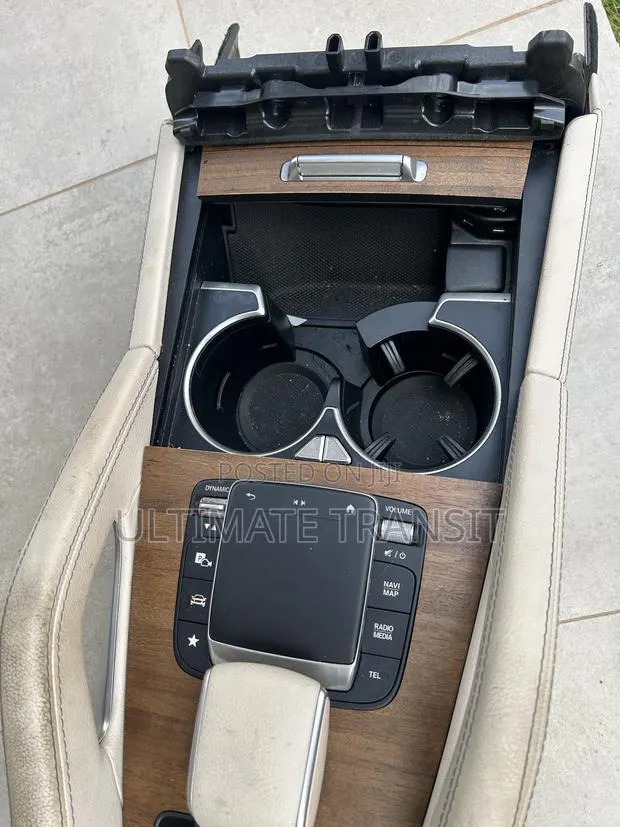 2020-2023 Mercedes-Benz GLE 350 W167 Center Console Assembly · Photo 1