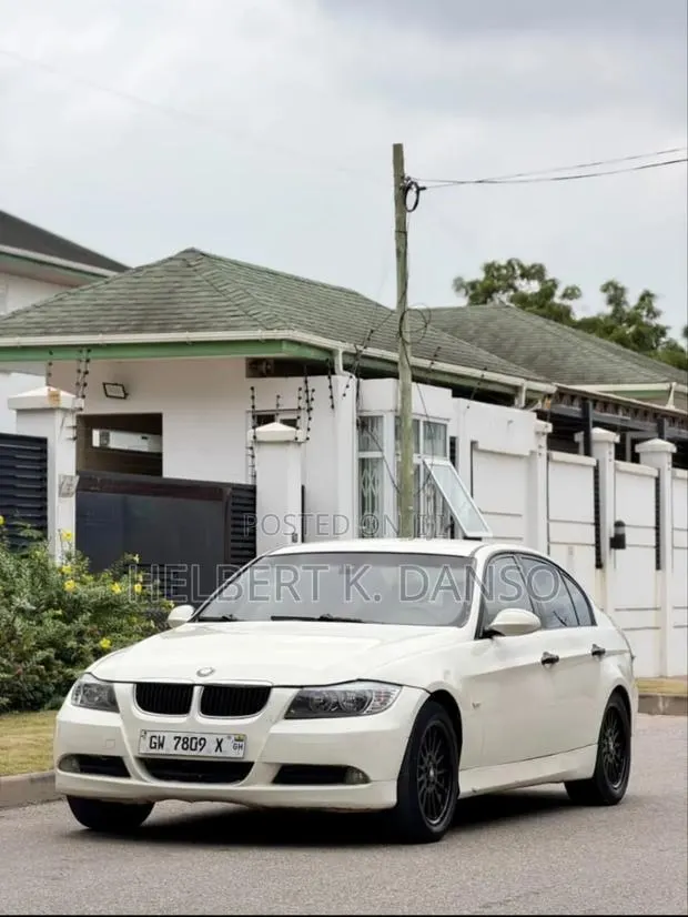 BMW 318i 2006 White · Photo 1