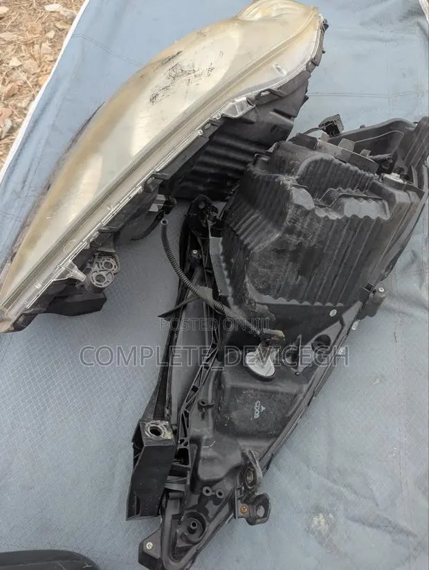 2009/2013 Honda Fit Headlight · Photo 1