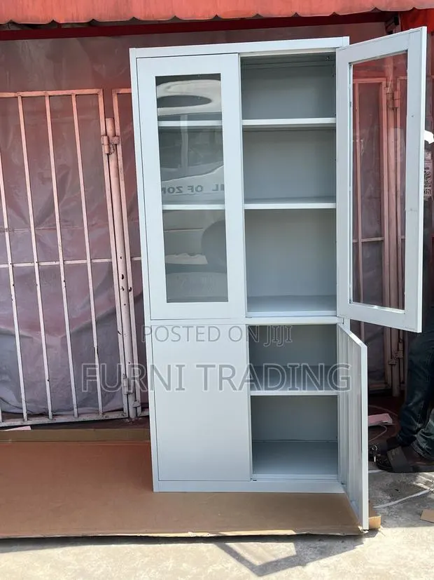 Metal Cabinet · Photo 1