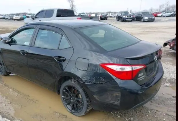 Toyota Corolla 2016 Black · Photo 1