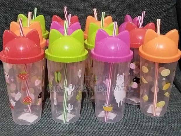 Cups With Covers Minimum 12 Pieces for Birthday Partypacks · Photo 1