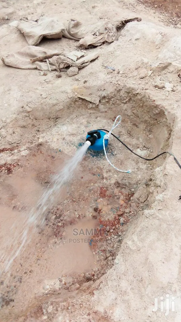 Manual And Mechanized Water Bolehole Drilling · Photo 1
