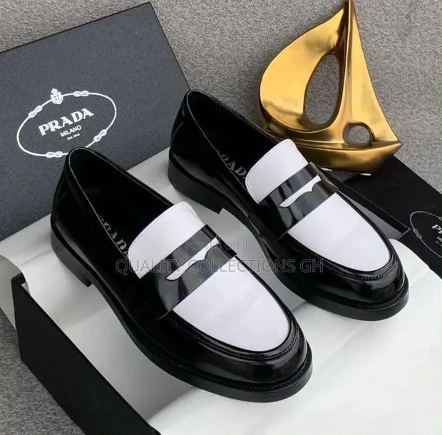 Authentic Prada Shoes · Photo 1