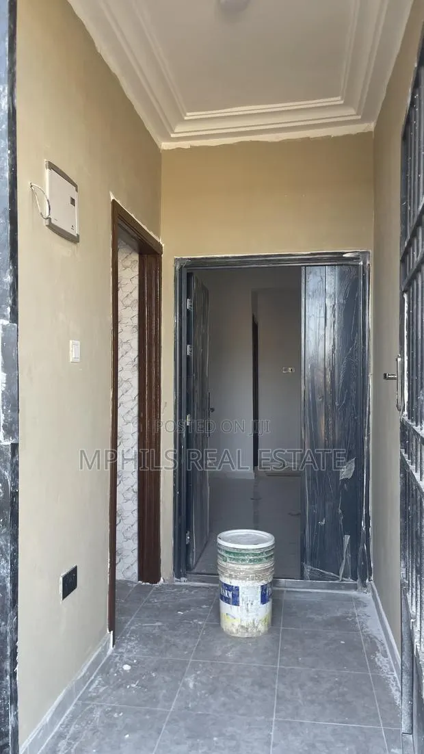 1bdrm Block of Flats in Mphils, CP for rent · Photo 1