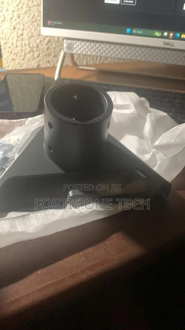 Wall Mount for Starlink Gen 3 Kit (Solid Metal) · Photo 1