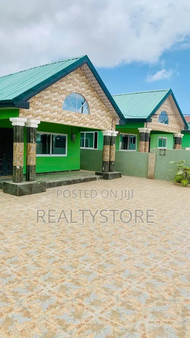 3bdrm House in Kasoa Roman Estate, Accra Metropolitan for sale · Photo 1