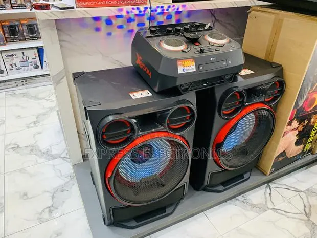 Xboom Black Best at 10gig Store Ck99 5000w Lg · Photo 1