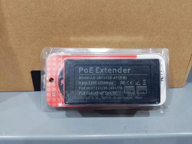 Poe Extender 1 in 2 Out · Photo 1