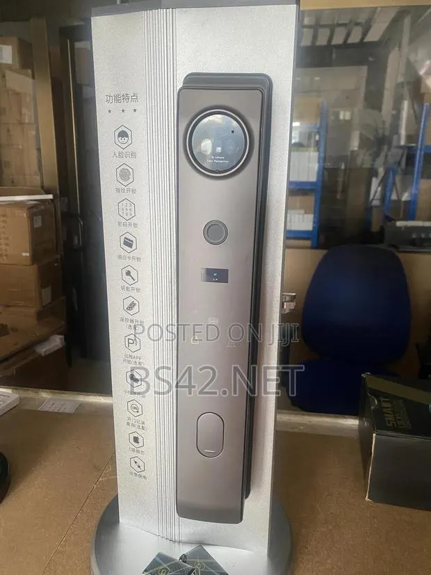 Face Recognition Smart Lock · Photo 1