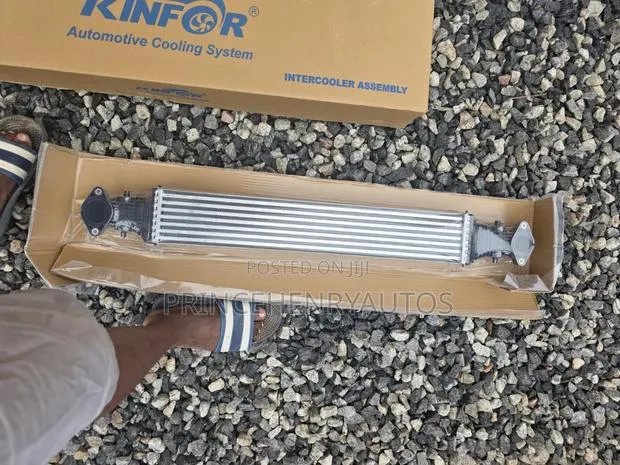 Intercooler for Honda CRV 2023-2026/Honda Civic.5litre · Photo 1