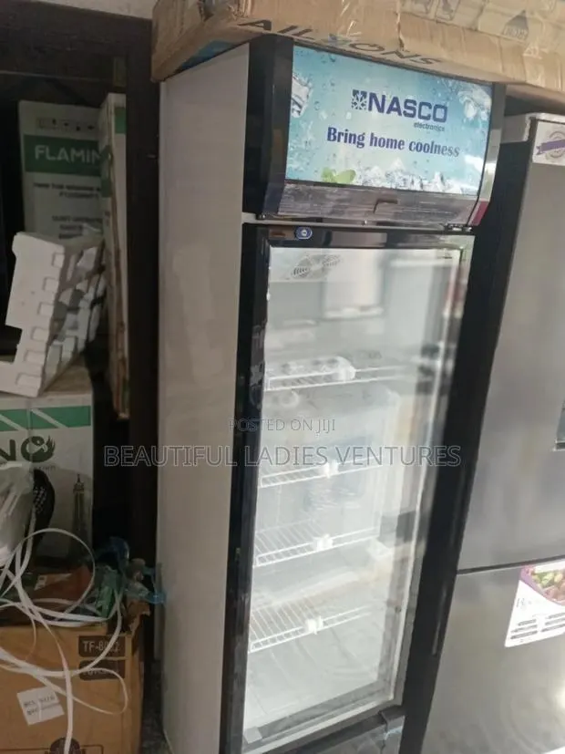 Nasco Commercial Display Fridge · Photo 1