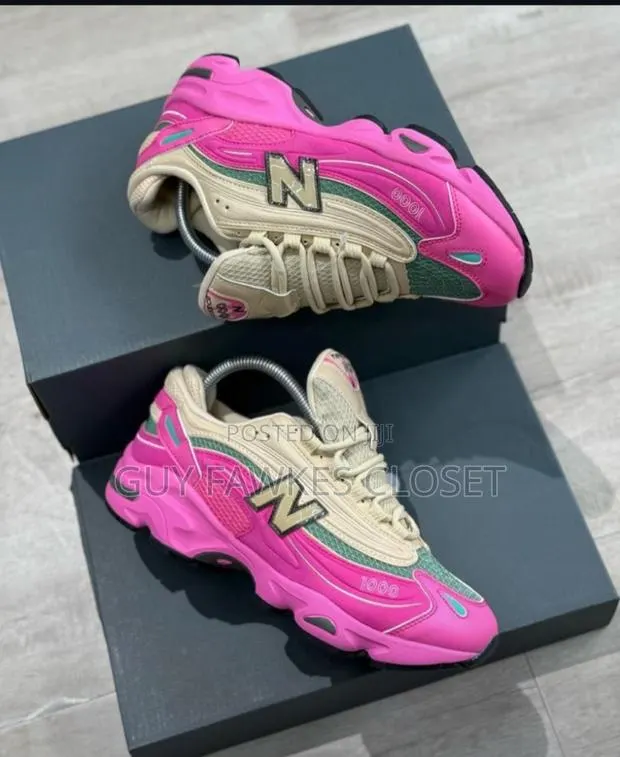New Balance 1000 Real Pink With Sandstone · Photo 1