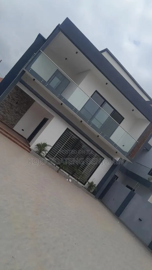 4bdrm House in Oyarifa Mall Area for sale · Photo 1