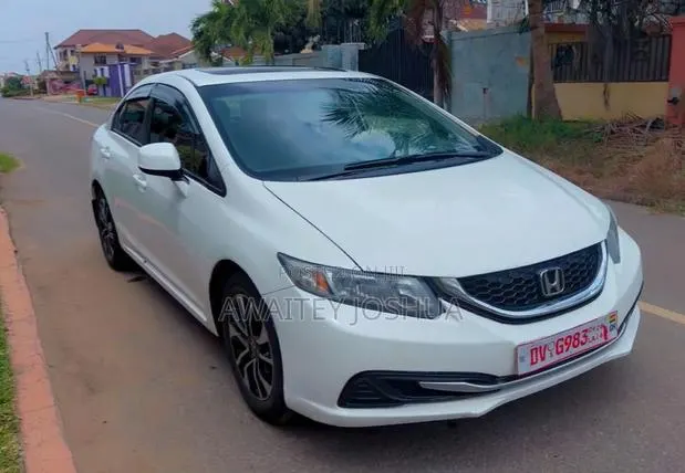 Honda Civic 2015 White · Photo 1