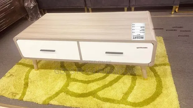 Center Table (Ads) · Photo 1
